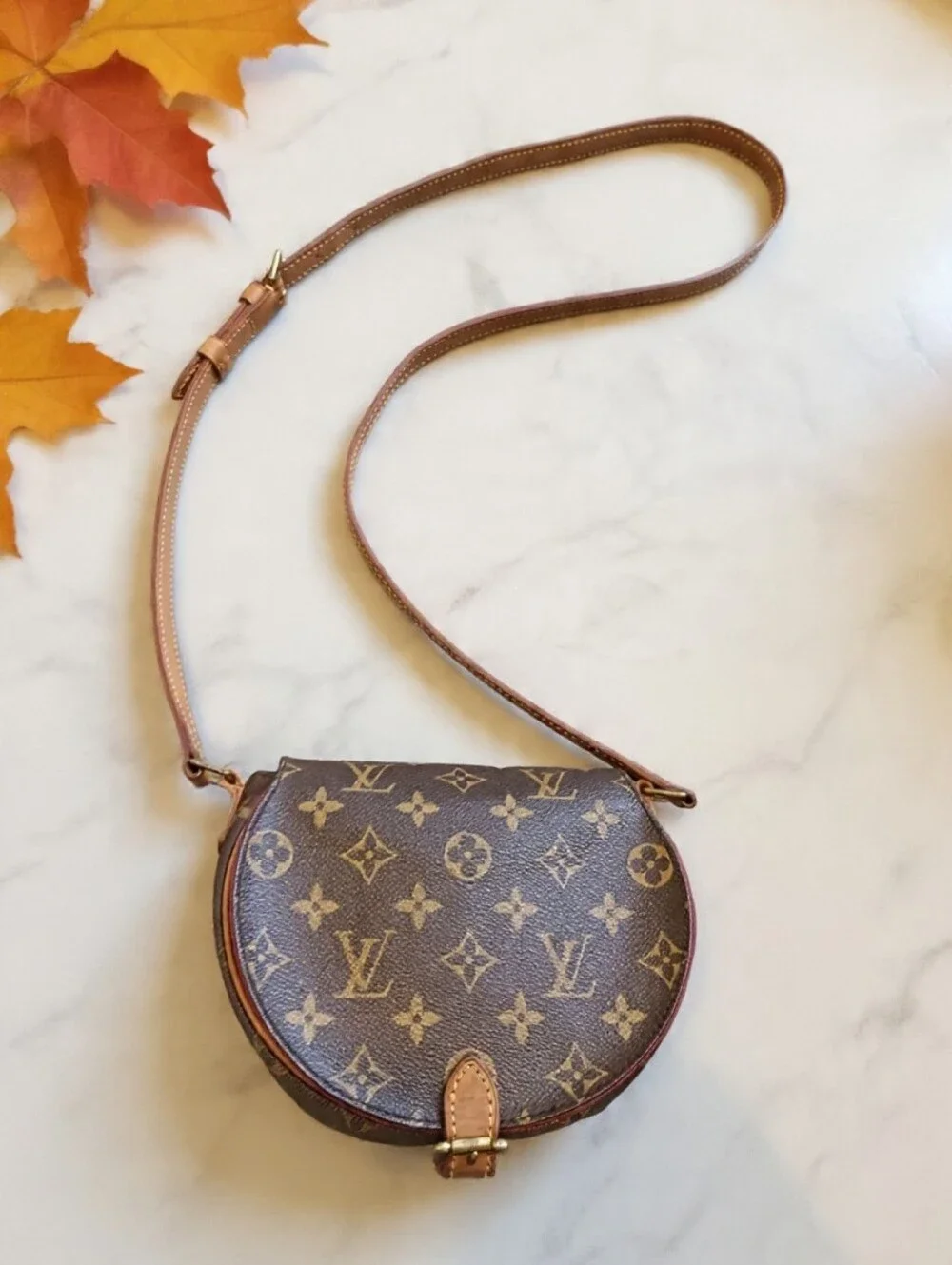 Louis Vuitton Monogram Tambourin Crossbody Bag GREAT CONDITION 💕